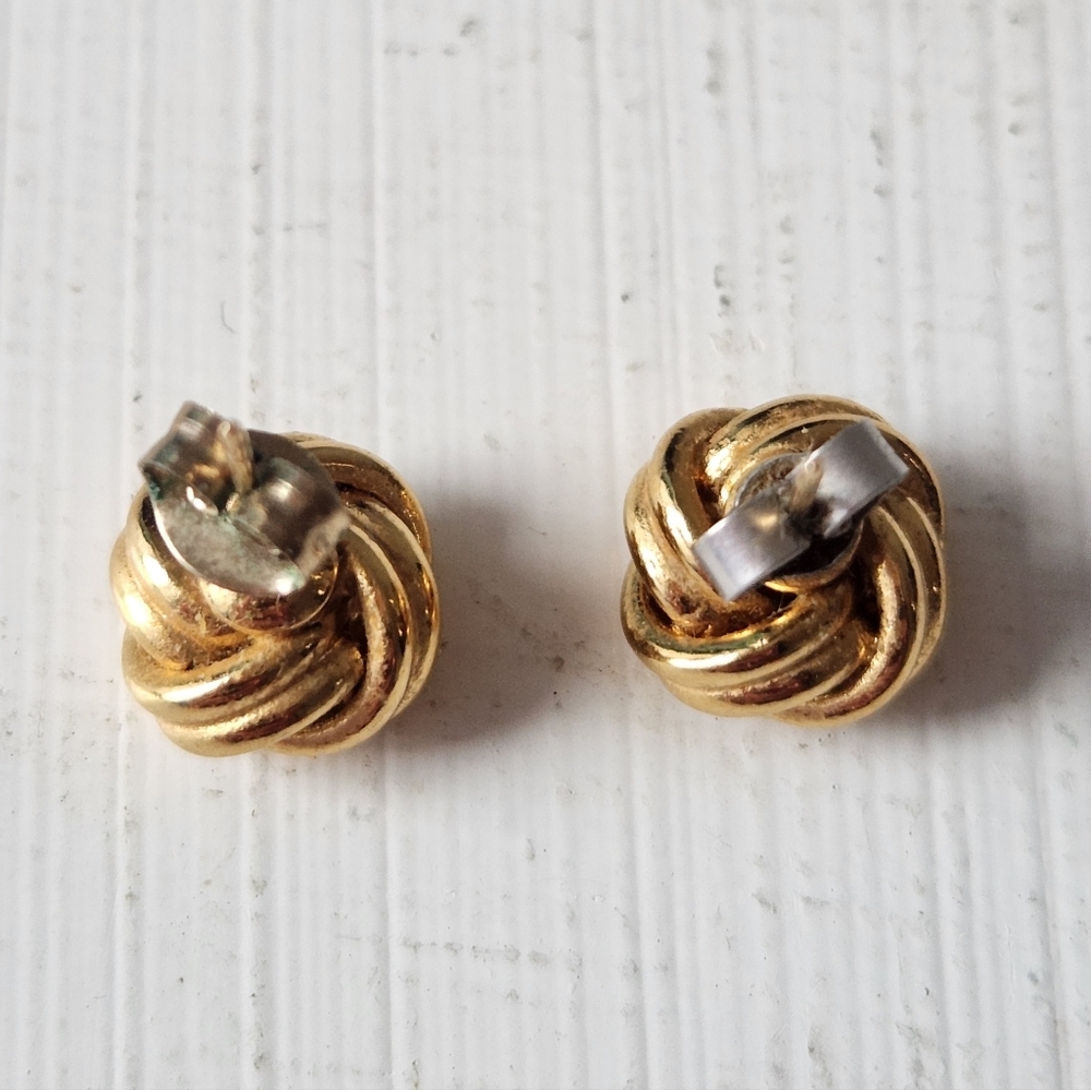 Vintage Love Knot Yellow Gold Plated Stud Earrings - Picture 4 of 4